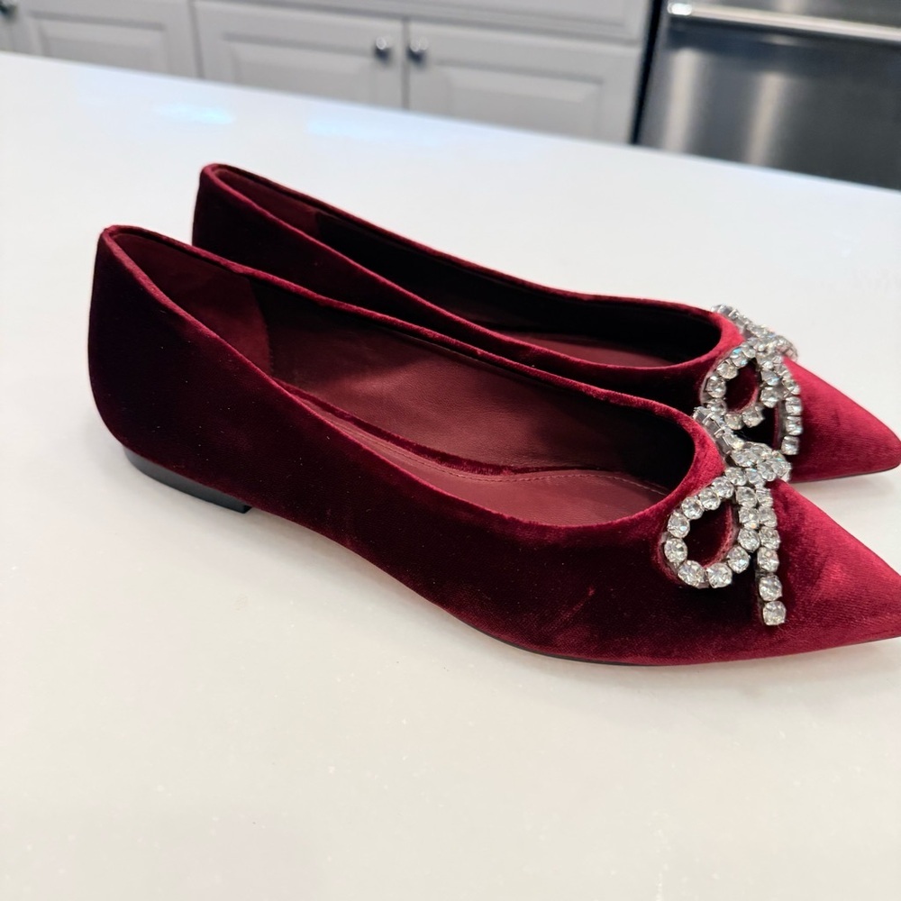 Larroude Lee pointed toe velvet Crystal bow Ballet flats in wine 7.5 NEW - Picture 4 of 12